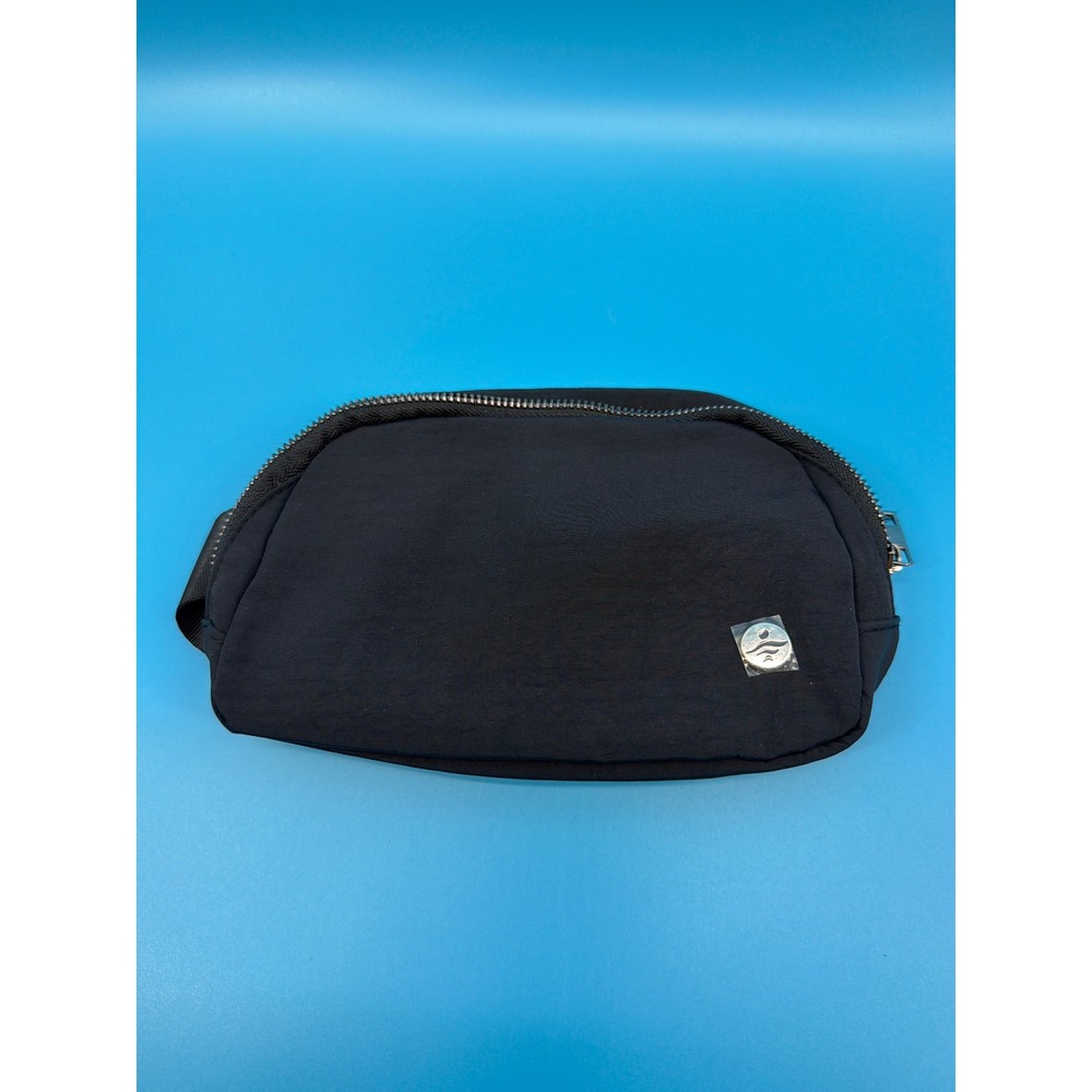 Halara Logo Casual Waist Bag Black Adjustable Belt Bag Fanny Pack Crossbody